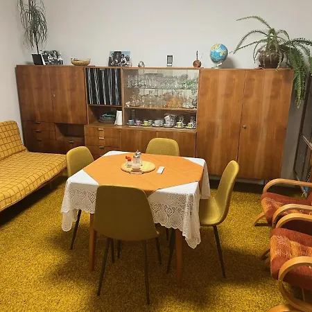 Prizemi Rodinneho Domu * Kostalov